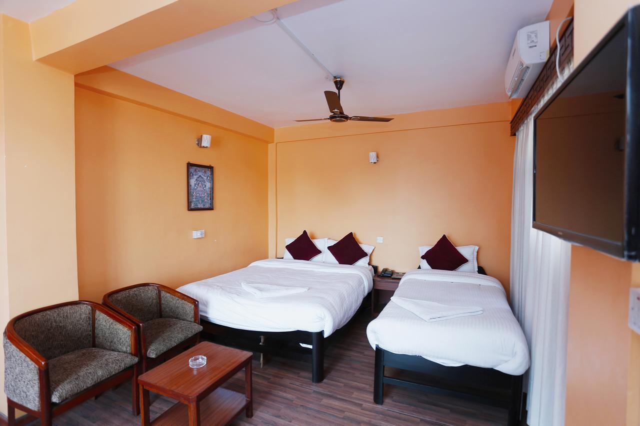 Bishwonath Hotel Катманду Экстерьер фото