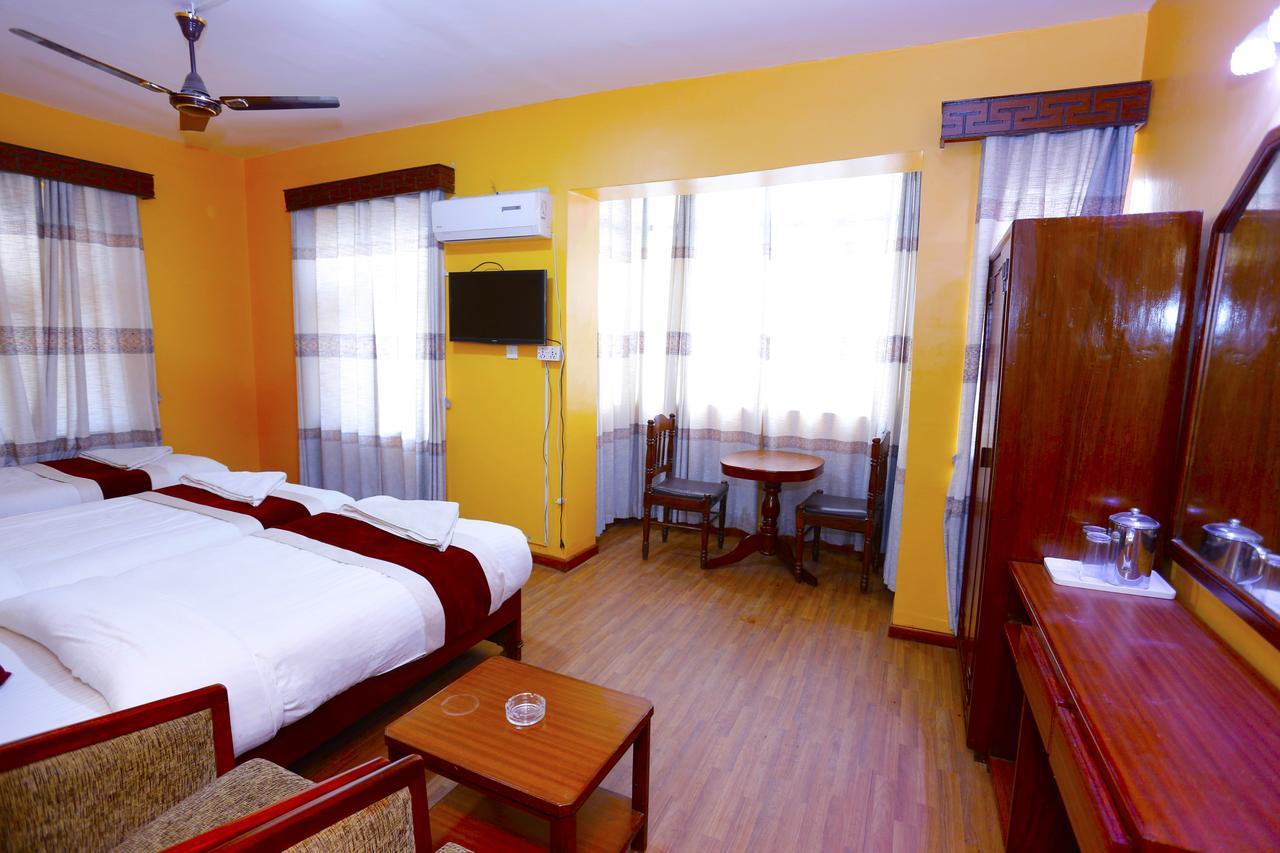 Bishwonath Hotel Катманду Экстерьер фото