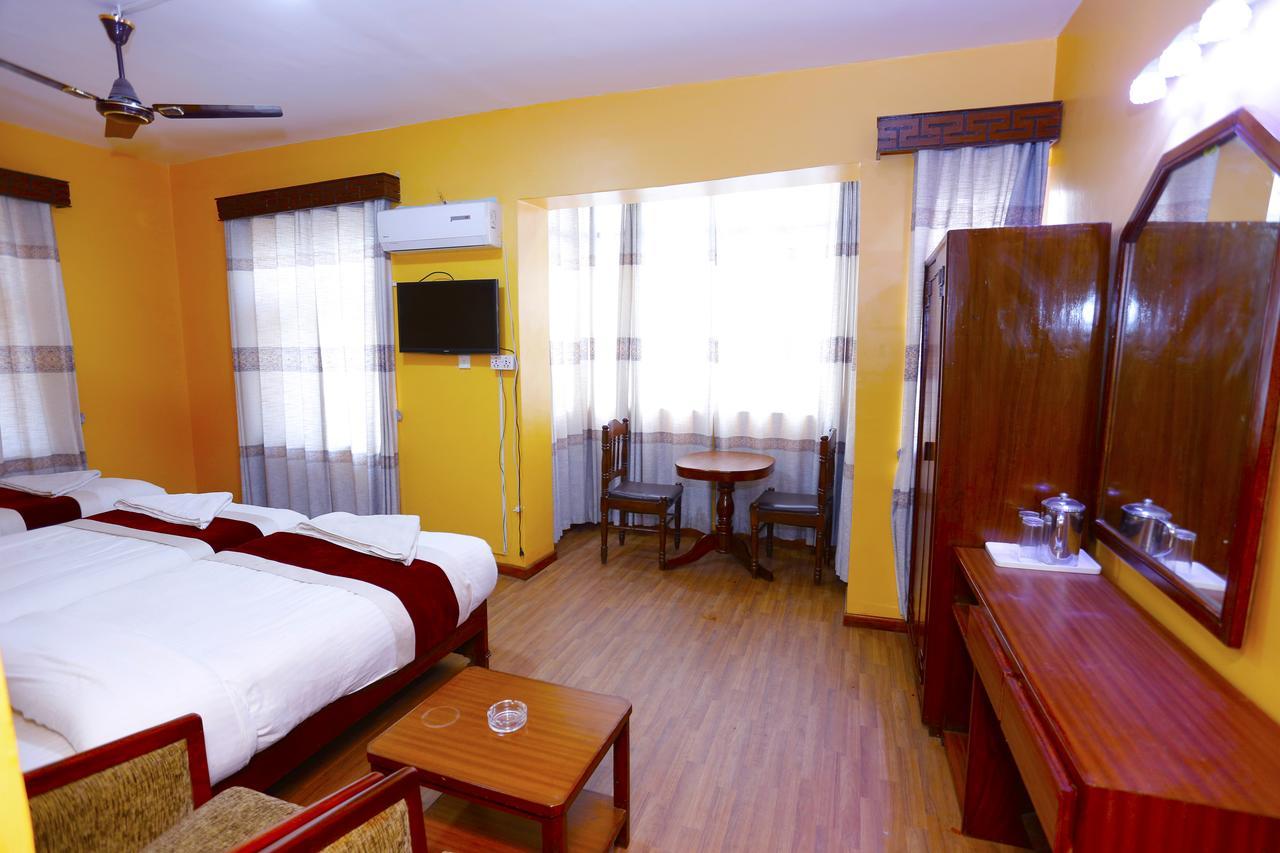 Bishwonath Hotel Катманду Экстерьер фото