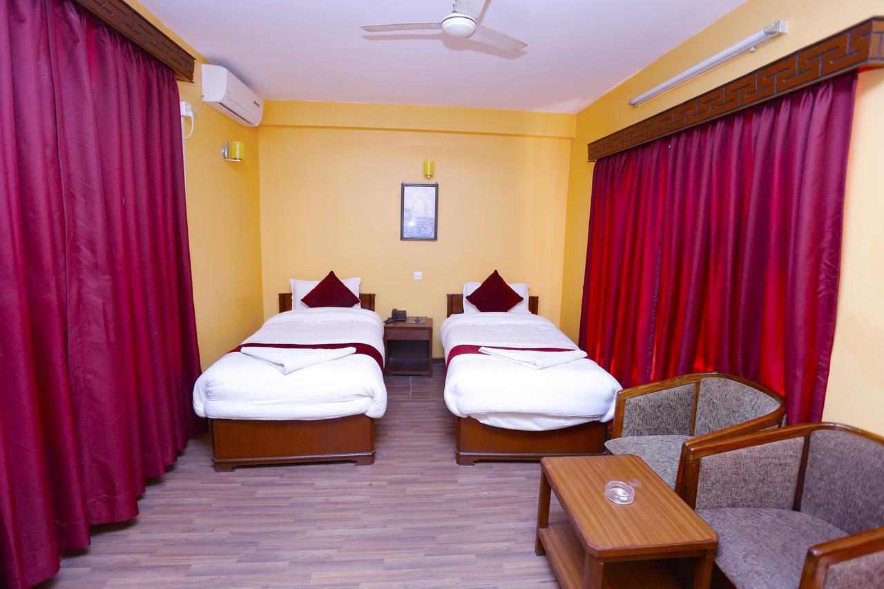Bishwonath Hotel Катманду Экстерьер фото