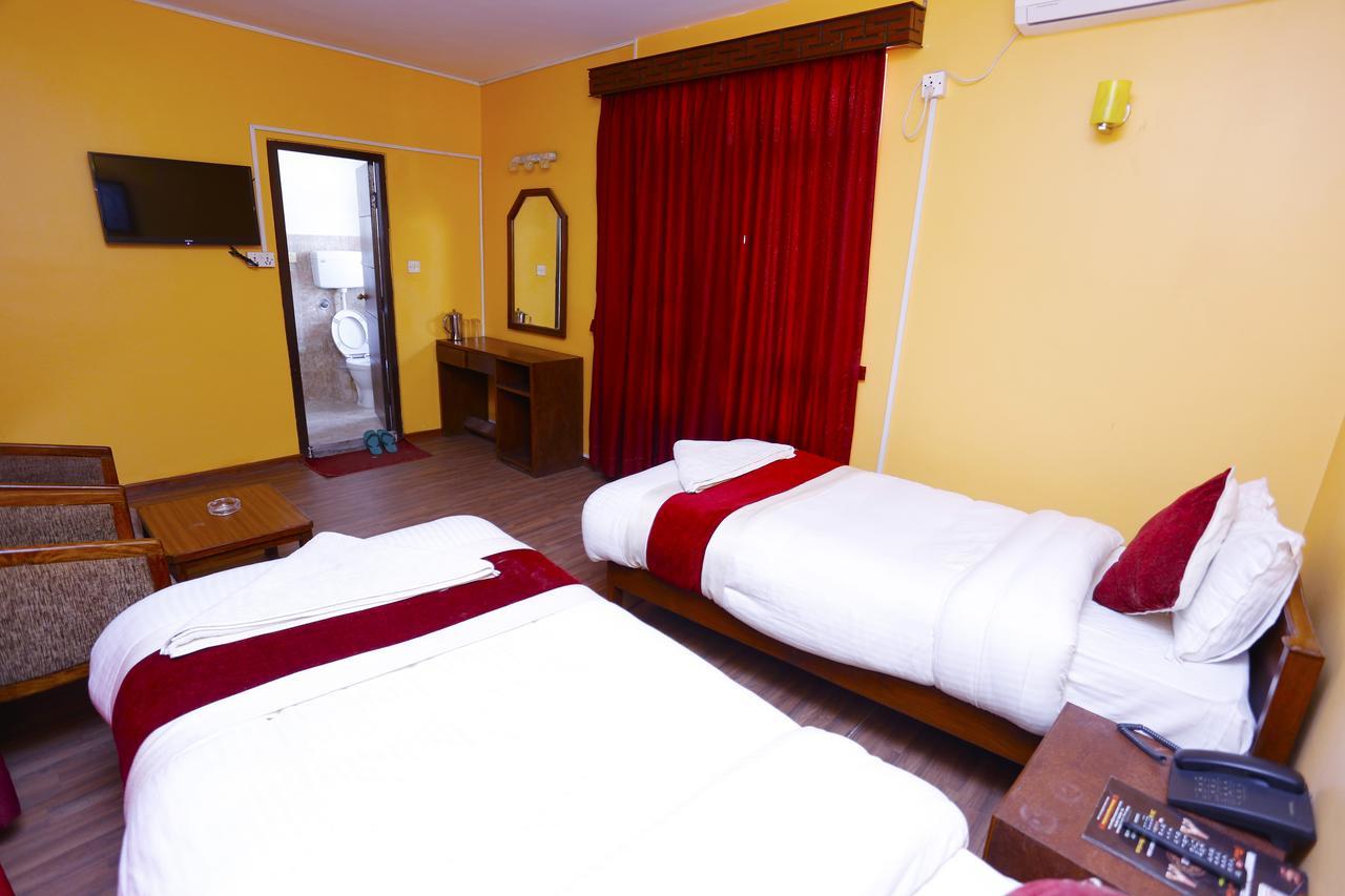 Bishwonath Hotel Катманду Экстерьер фото